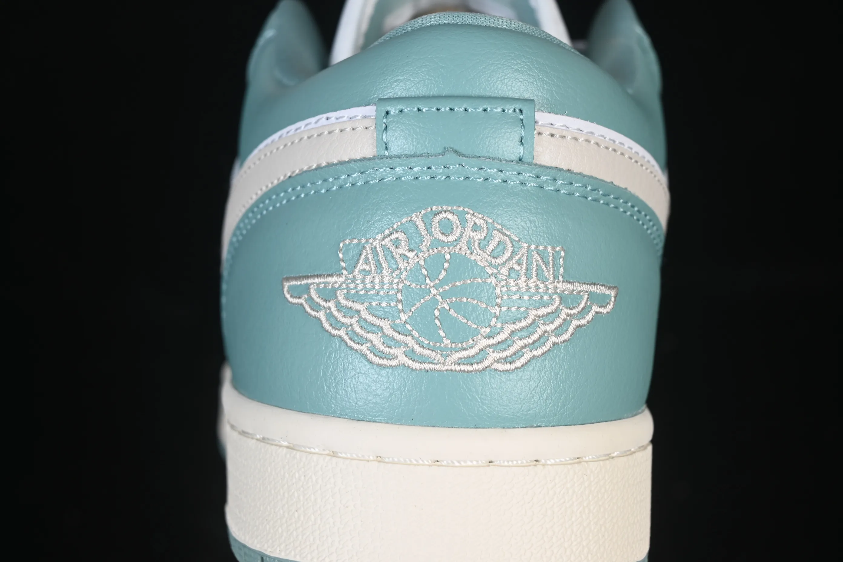All categories Air Jordan Jordan series basketball shoes Air Jordan 1 Low Air Jordan 1 Low AJ1 Joe 1 fresh mint green low-top cultural casual sneakers DC0774-138